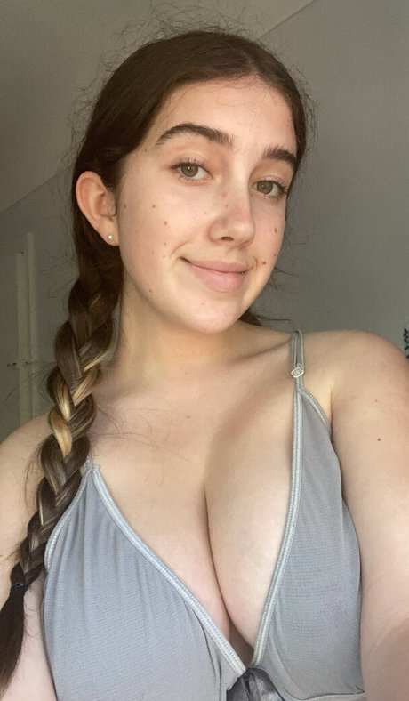 Itsmollyyyrose_again