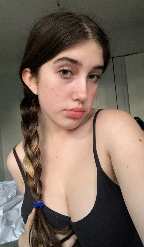 Itsmollyyyrose_again