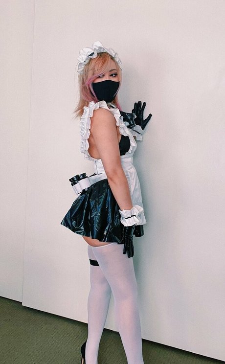 Naakte gelekte OnlyFans-foto van Eevieenvy