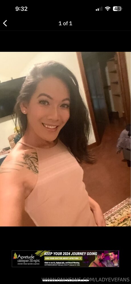 Naakte gelekte OnlyFans-foto van Ladyevefans