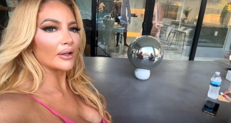 Nicolette Shea