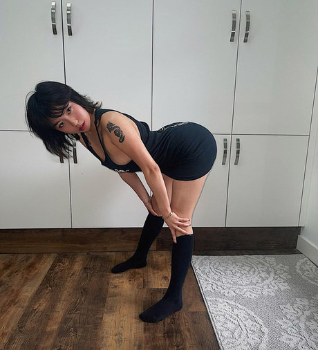 Naakte gelekte OnlyFans-foto van Bapebaee