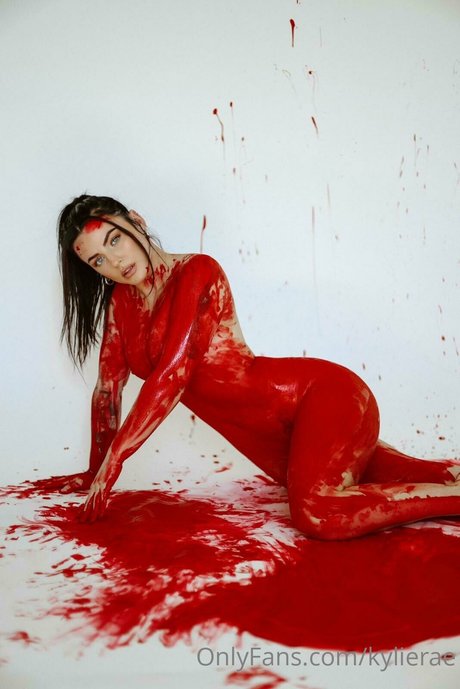 Naakte gelekte OnlyFans-foto van Kylie Rae