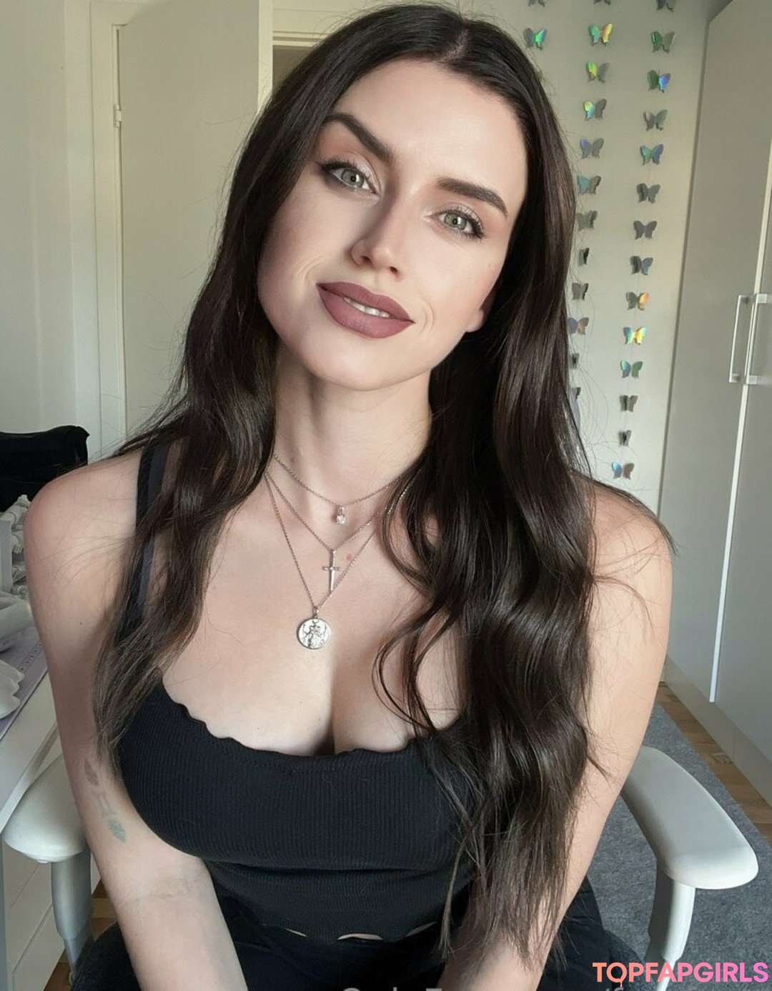 Naakte gelekte OnlyFans-foto van Adeline Frost #1051