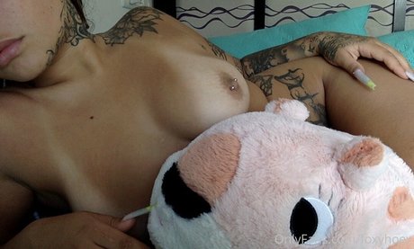 Naakte gelekte OnlyFans-foto van Foxyhoex