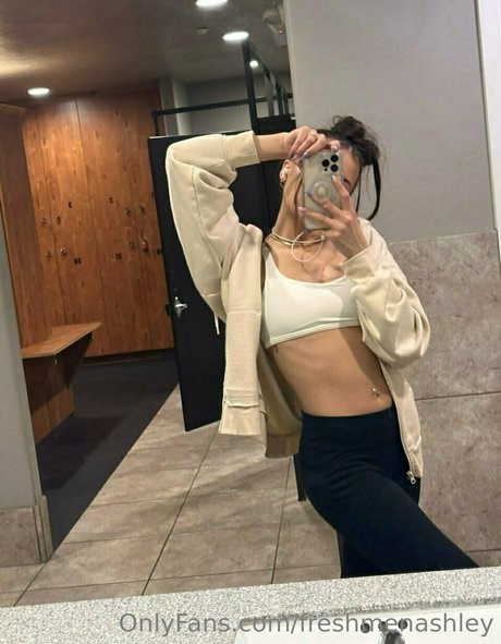 Ashley Sext Queen
