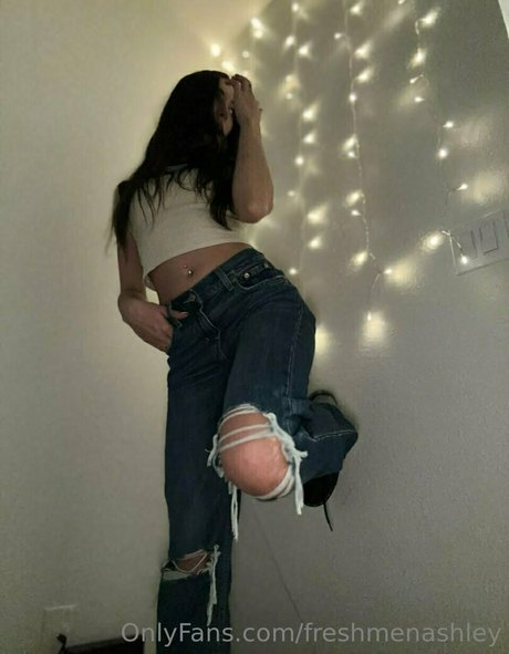 Naakte gelekte OnlyFans-foto van Ashley Sext Queen