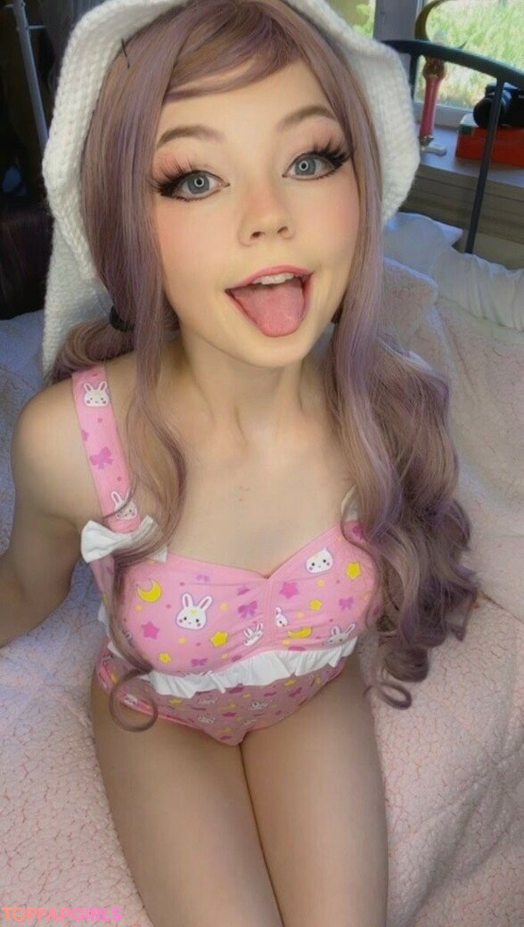 Naakte gelekte OnlyFans-foto van Strawbeariemilkk #1020
