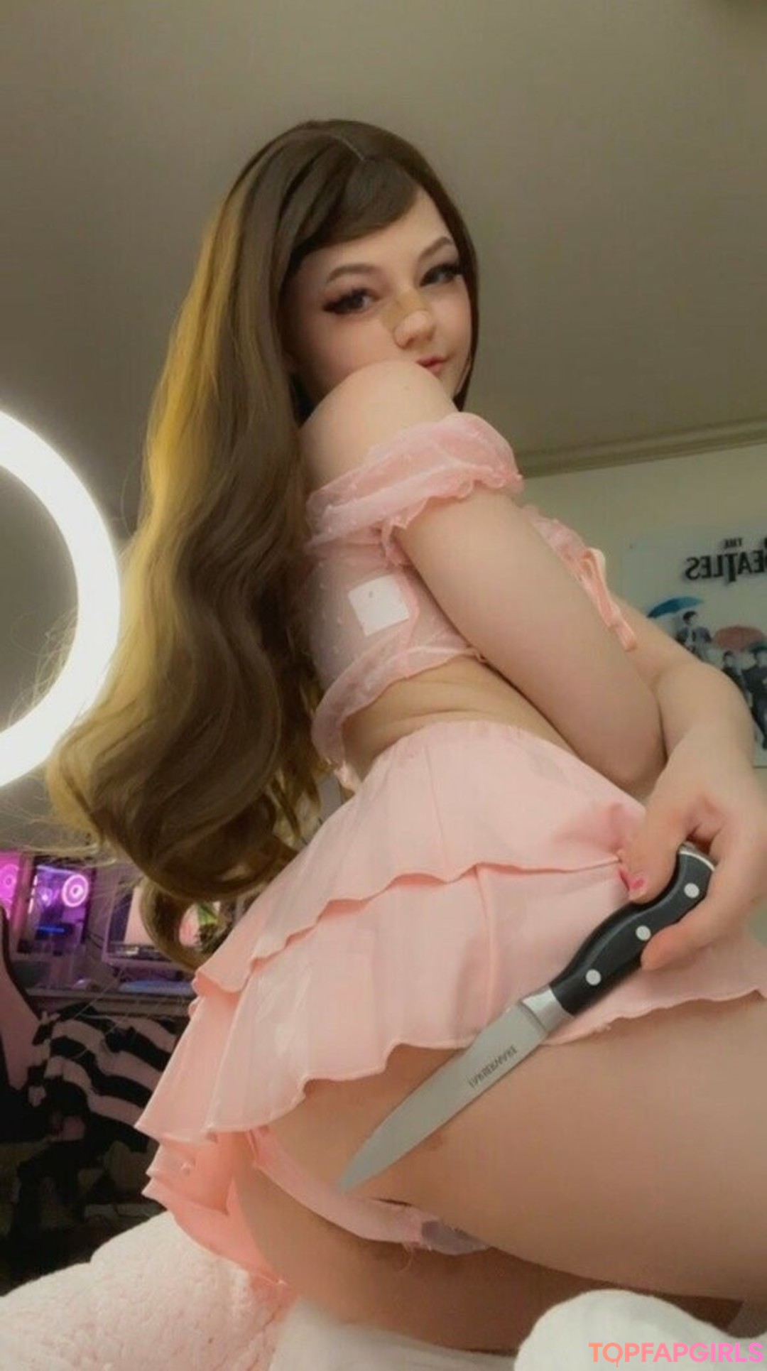 Naakte gelekte OnlyFans-foto van Strawbeariemilkk #1054
