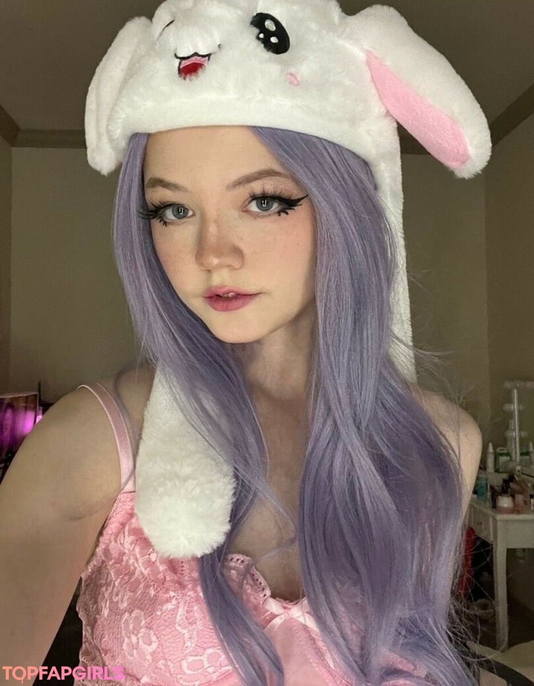 Naakte gelekte OnlyFans-foto van Strawbeariemilkk #1309