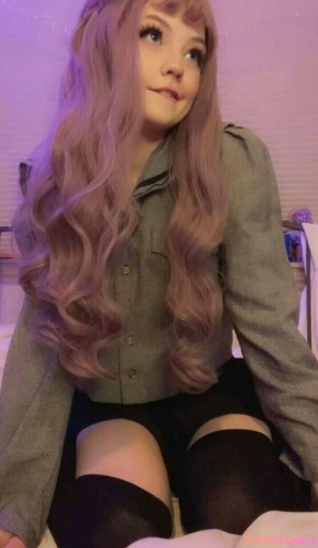 Naakte gelekte OnlyFans-foto van Strawbeariemilkk #1751