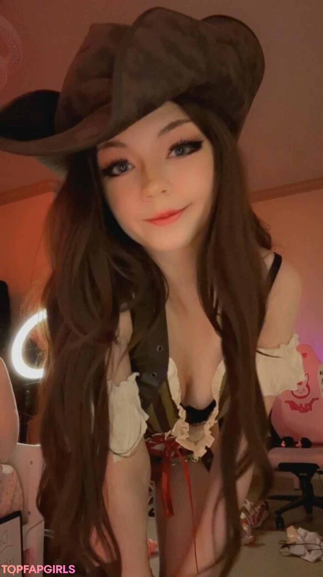 Naakte gelekte OnlyFans-foto van Strawbeariemilkk #2407