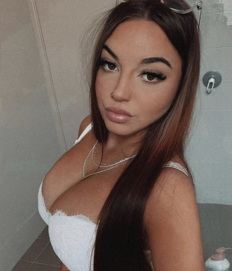 Emma Leigh