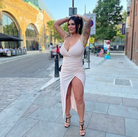 Emma Leigh
