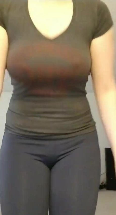 Naakte gelekte OnlyFans-foto van Awesomekate
