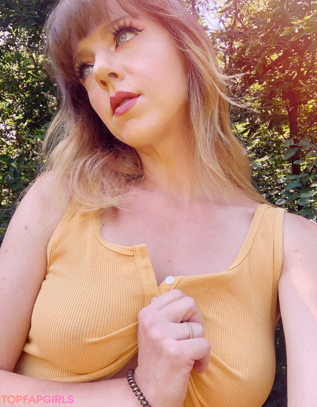 Naakte gelekte OnlyFans-foto van April Gloria #1239