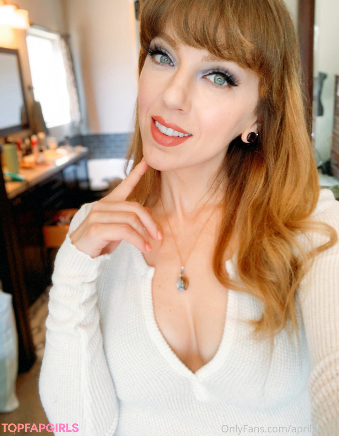 Naakte gelekte OnlyFans-foto van April Gloria #1263