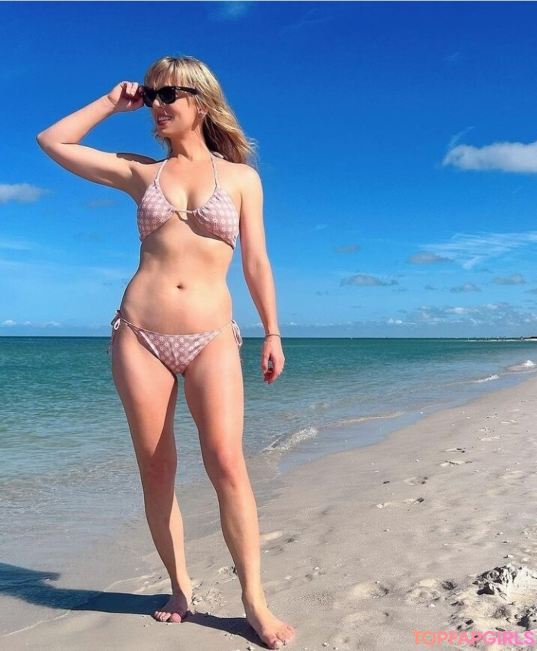 Naakte gelekte OnlyFans-foto van April Gloria #728