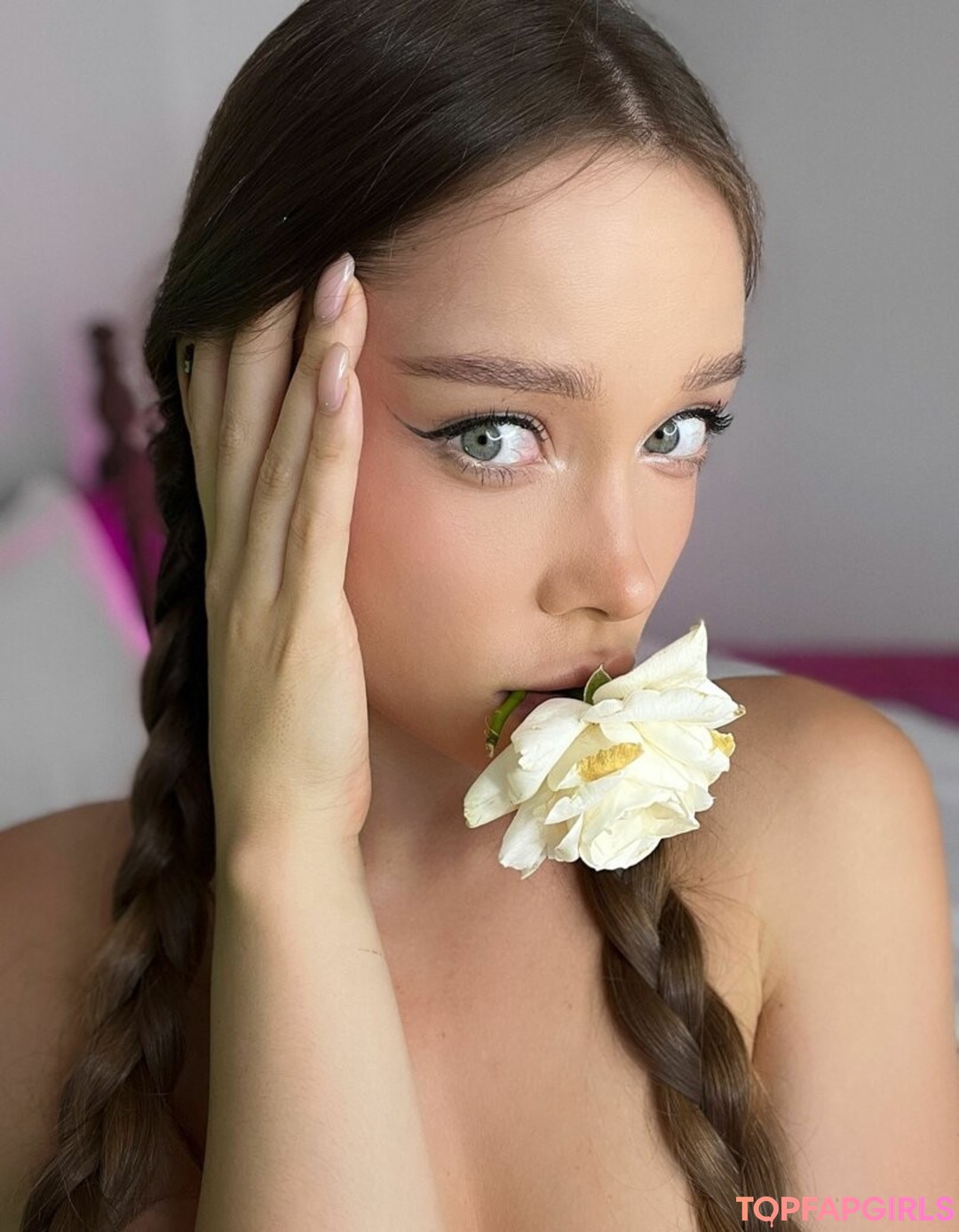 Naakte gelekte OnlyFans-foto van Kate Kuray #1649