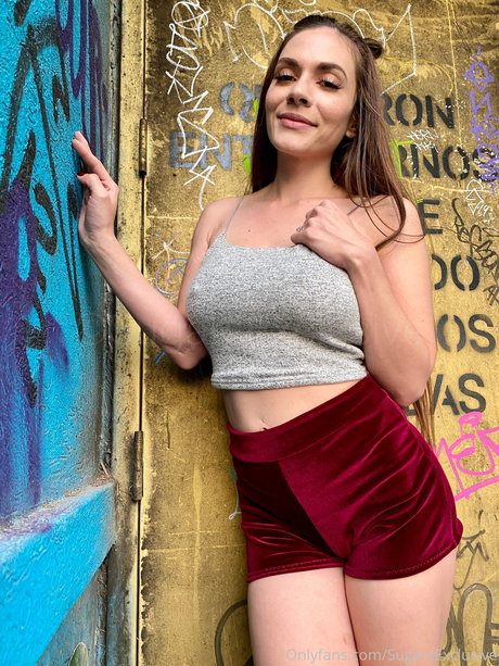 Mommy Mia Taylor