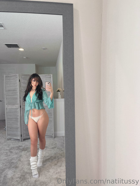 Naakte gelekte OnlyFans-foto van Natitties