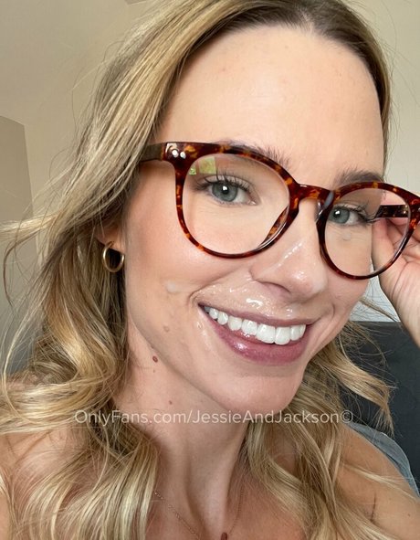 Naakte gelekte OnlyFans-foto van Jessie And Jackson