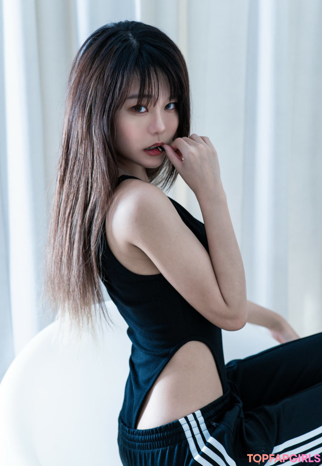 Naakte gelekte OnlyFans-foto van Yuuno #1373