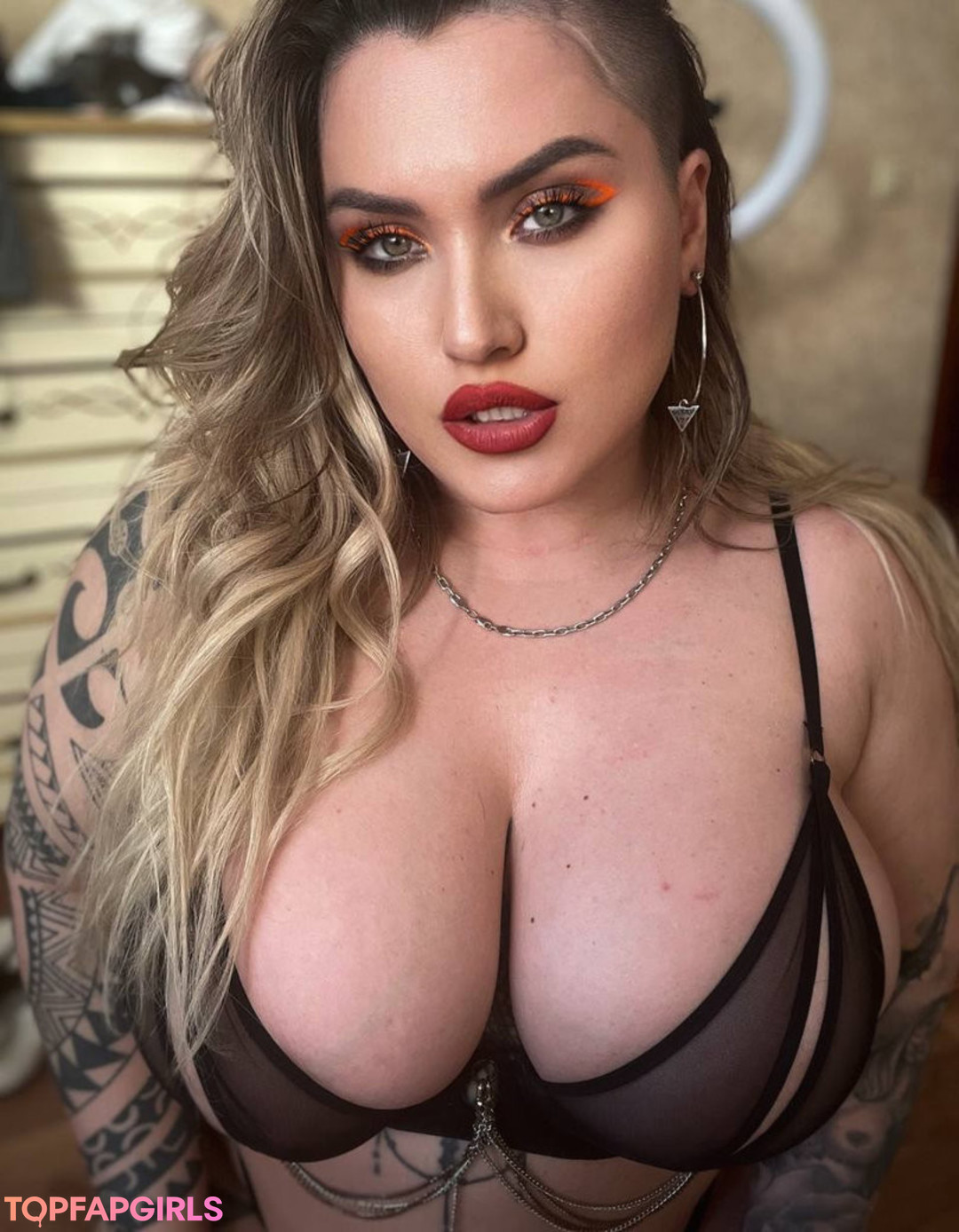 Naakte gelekte OnlyFans-foto van Swag Russian Panda #465 Naakte gelekte OnlyFans-foto van Swag Russian Panda #465