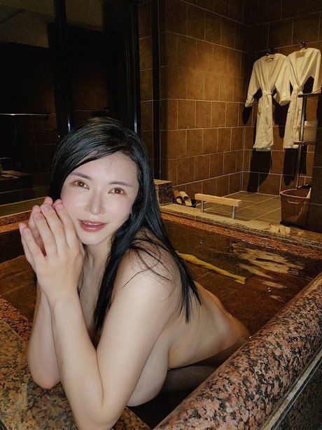 Anri Okita