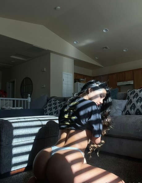 Lizzy Acosta