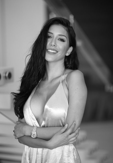 Lizzy Acosta