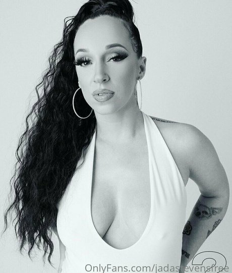 Jada Stevens
