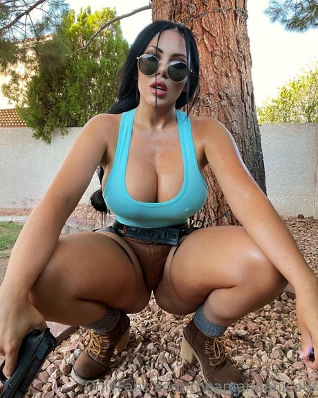 Amanda Nicole