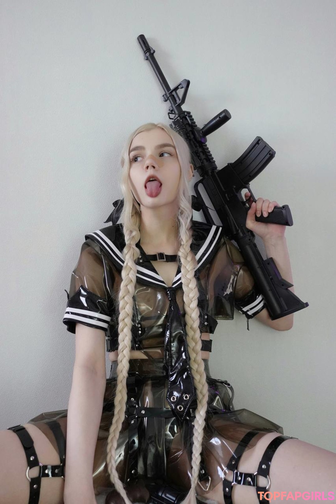 Naakte gelekte OnlyFans-foto van Allotropp #110 Naakte gelekte OnlyFans-foto van Allotropp #110