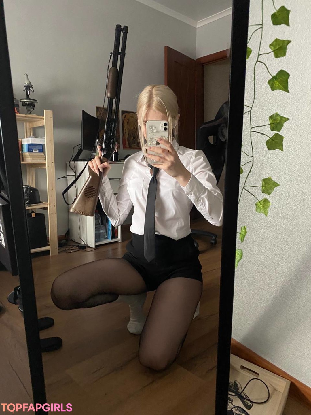 Naakte gelekte OnlyFans-foto van Allotropp #225 Naakte gelekte OnlyFans-foto van Allotropp #225