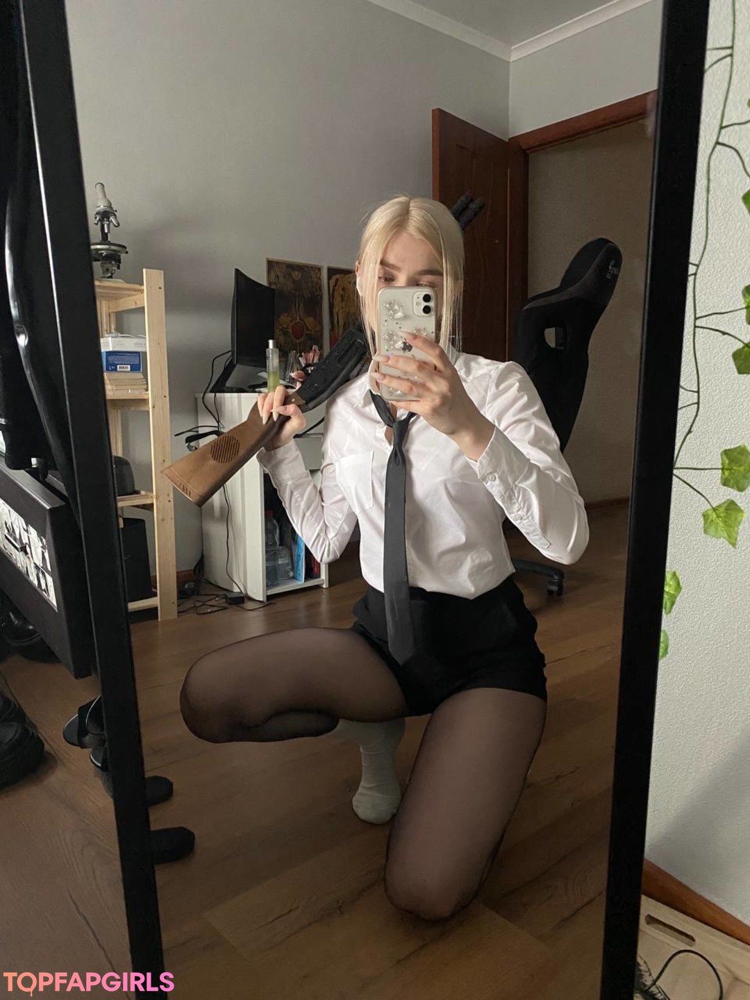 Naakte gelekte OnlyFans-foto van Allotropp #227 Naakte gelekte OnlyFans-foto van Allotropp #227