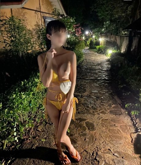 Naakte gelekte OnlyFans-foto van Jujuswing