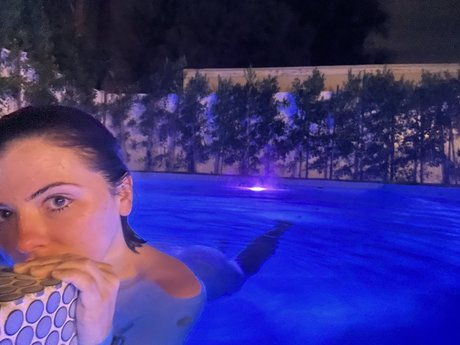 Adriana Chechik