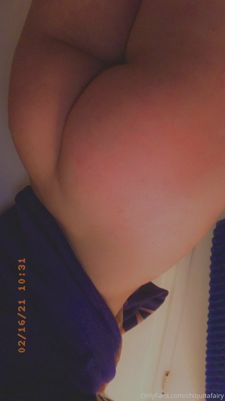 Naakte gelekte OnlyFans-foto van Chiquitafairy