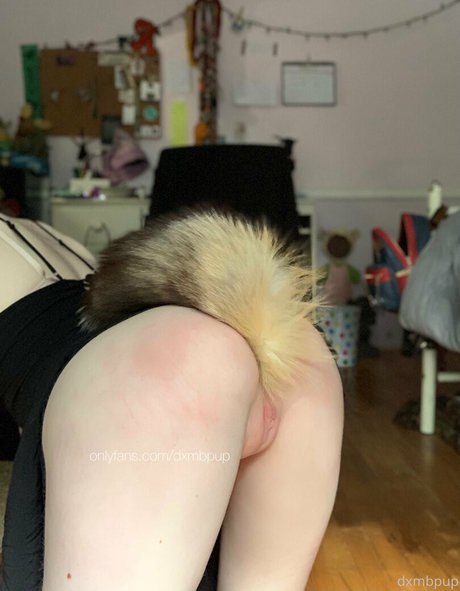 Naakte gelekte OnlyFans-foto van Dxmbpup