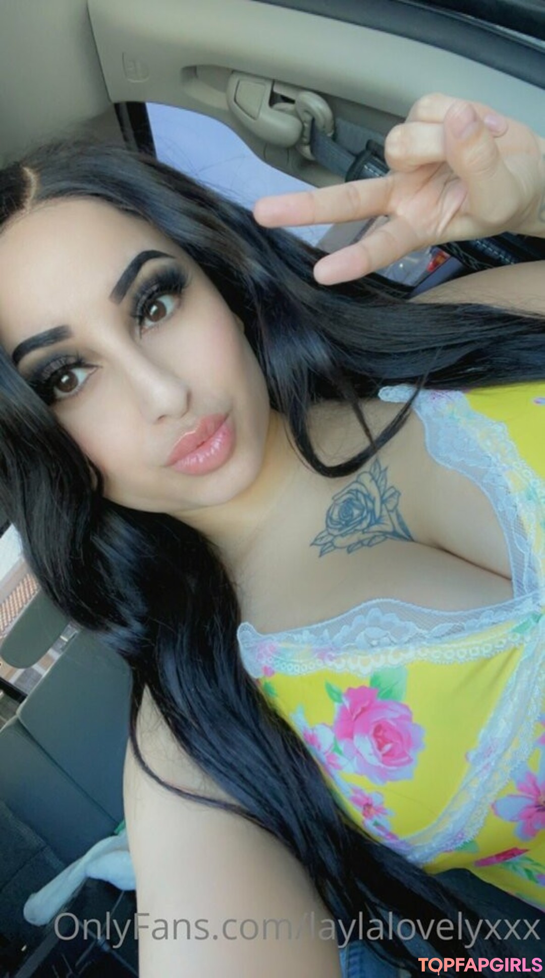 Naakte gelekte OnlyFans-foto van Breed Me Please #1401