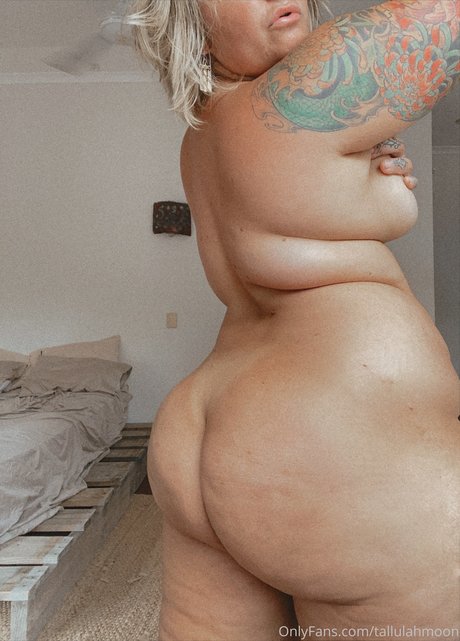 Naakte gelekte OnlyFans-foto van Tallulah Moon