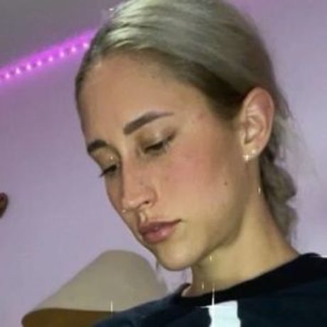 Naakte gelekte OnlyFans-foto van Tambalk