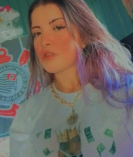 Naakte gelekte OnlyFans-foto van Ana Dantas
