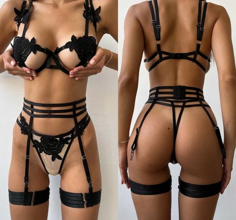 Naakte gelekte OnlyFans-foto van Myavorskay