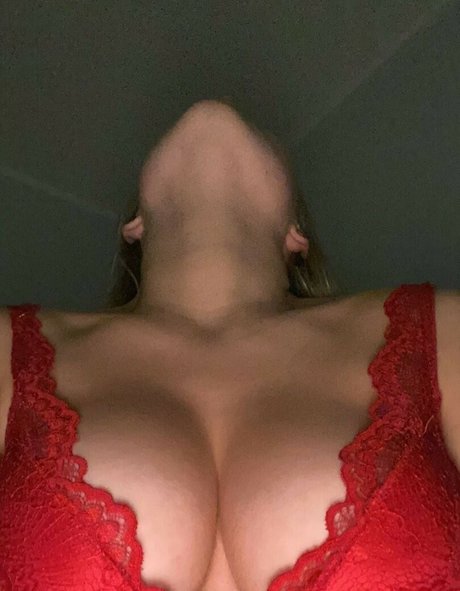 Naakte gelekte OnlyFans-foto van Twogirlys