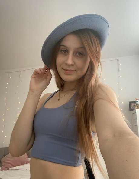 Naakte gelekte OnlyFans-foto van Adele Cooper