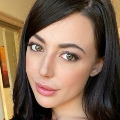 Whitney Wright