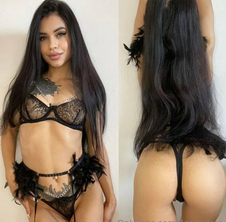 Naakte gelekte OnlyFans-foto van Fleamxfree