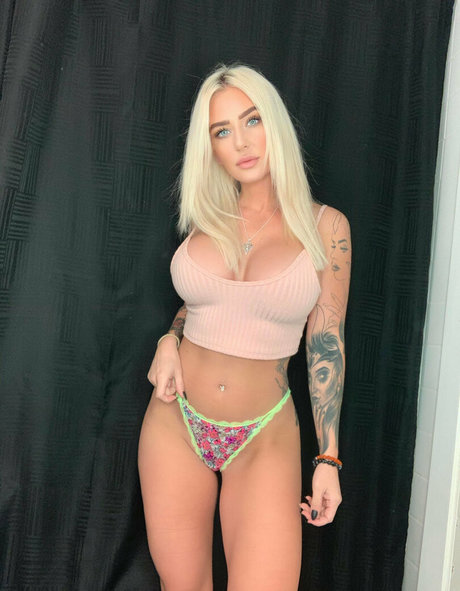 Naakte gelekte OnlyFans-foto van Ashleywolfxo